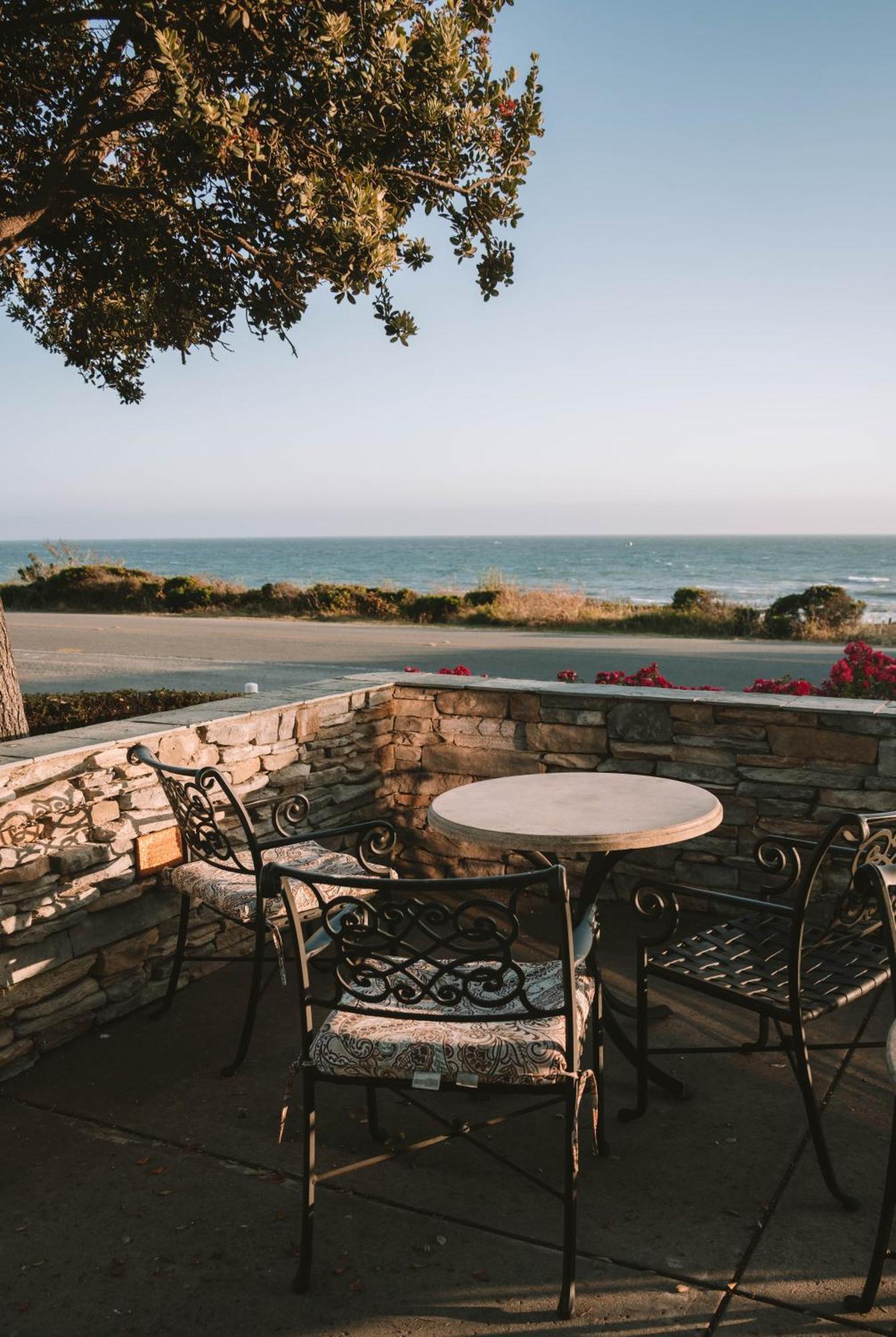 Fireside Inn On Moonstone Beach Cambria Exterior foto